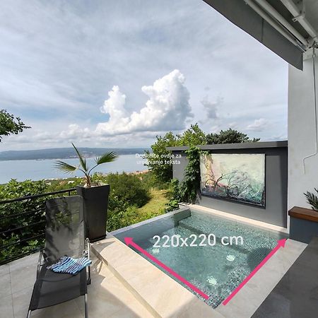 Art Gallery House With A Small Relaxing Pool Crikvenica Ngoại thất bức ảnh