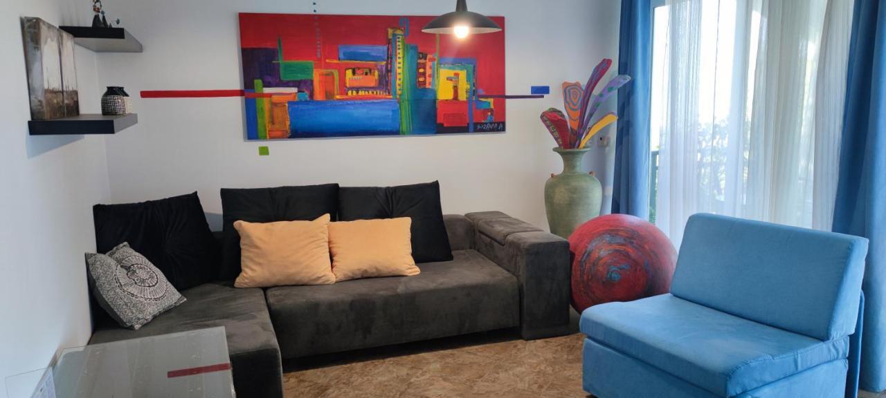 Art Gallery House With A Small Relaxing Pool Crikvenica Ngoại thất bức ảnh