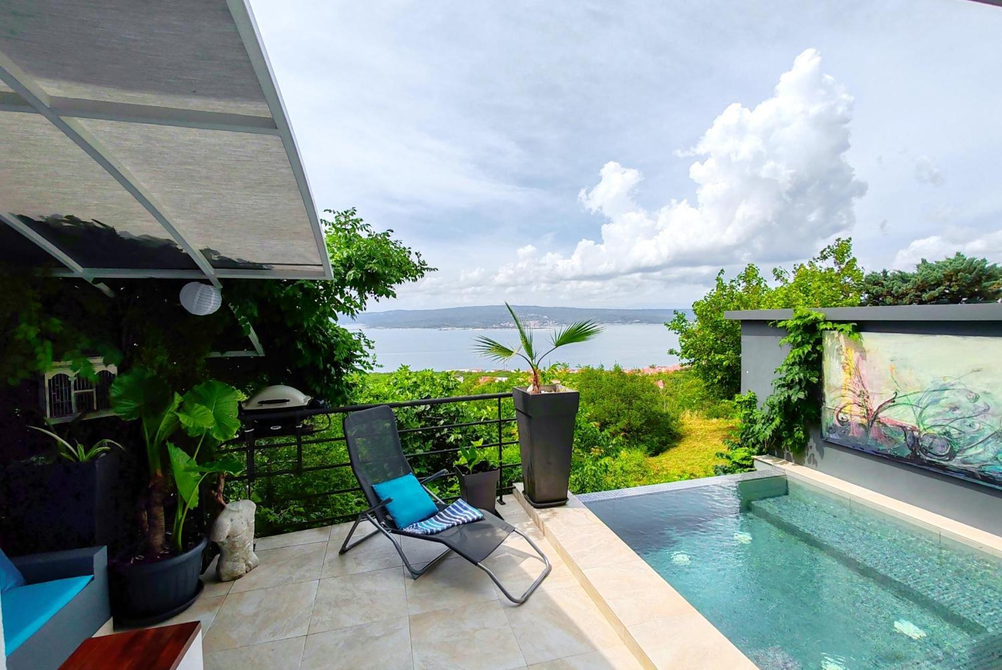 Art Gallery House With A Small Relaxing Pool Crikvenica Ngoại thất bức ảnh