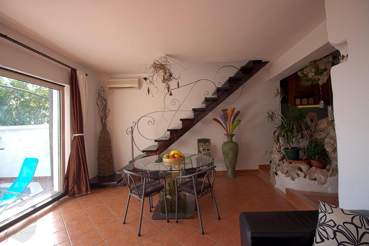Art Gallery House With A Small Relaxing Pool Crikvenica Ngoại thất bức ảnh
