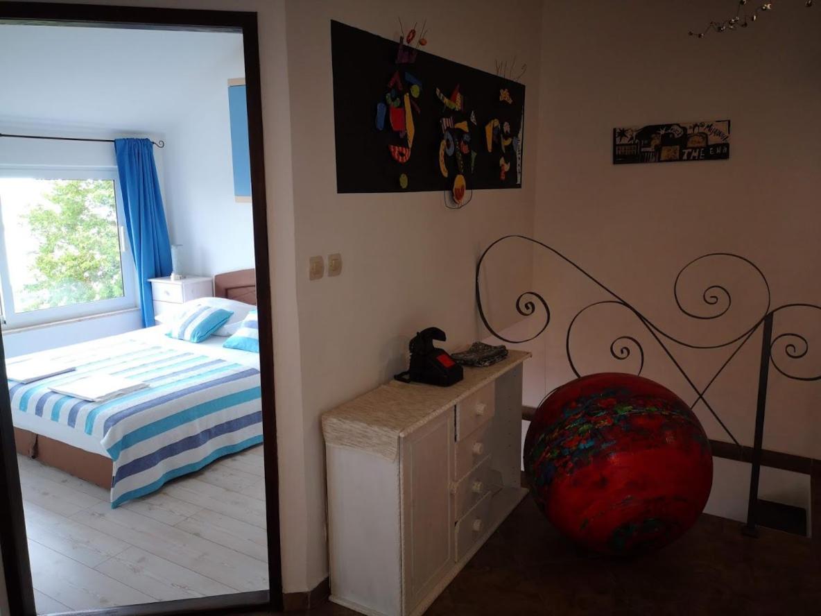 Art Gallery House With A Small Relaxing Pool Crikvenica Ngoại thất bức ảnh