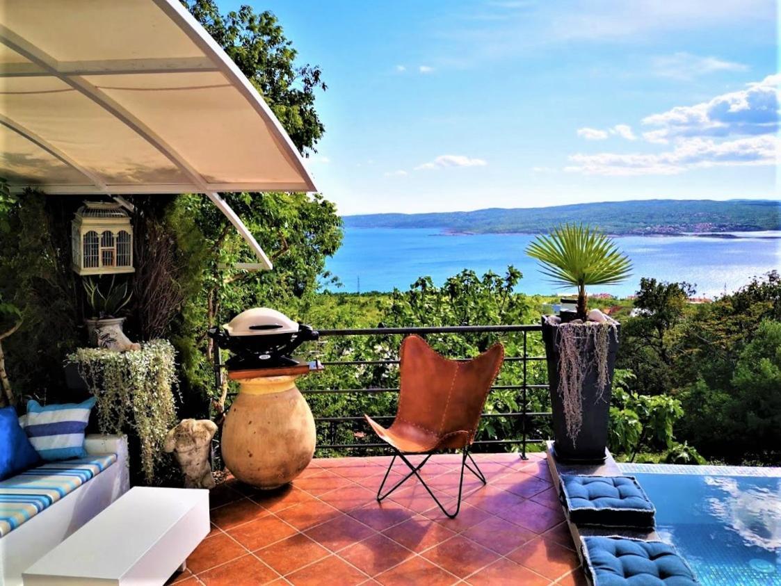 Art Gallery House With A Small Relaxing Pool Crikvenica Ngoại thất bức ảnh